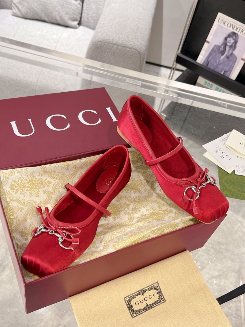 Gucci Flat Shoes